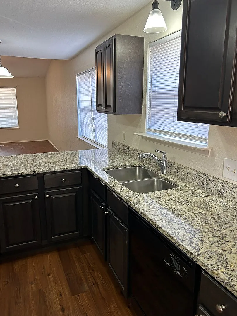 Chapel Road Duplex — Photo 4