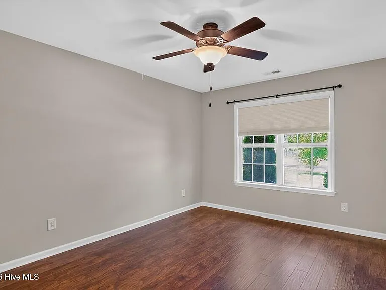 3208 Austin Ave — Photo 16