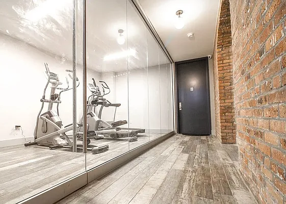 Rented by Brickview NYC Realty NYV LLC | media 9