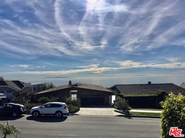 18235 Wakecrest Dr, Malibu, CA 90265