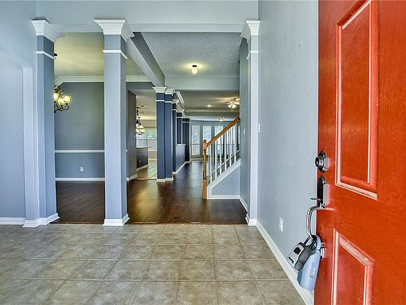 3rd image of 2311 Glenmoor Dr