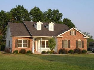 1306 Rae Ln, Carterville, IL 62918