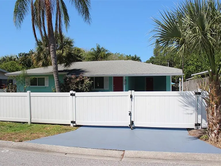 3605 Iroquois Ave — Photo 32