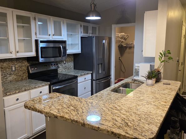 341 Piatt Pl UNIT 208