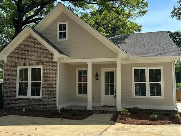 224 E Marable St E, Monroe, GA 30655