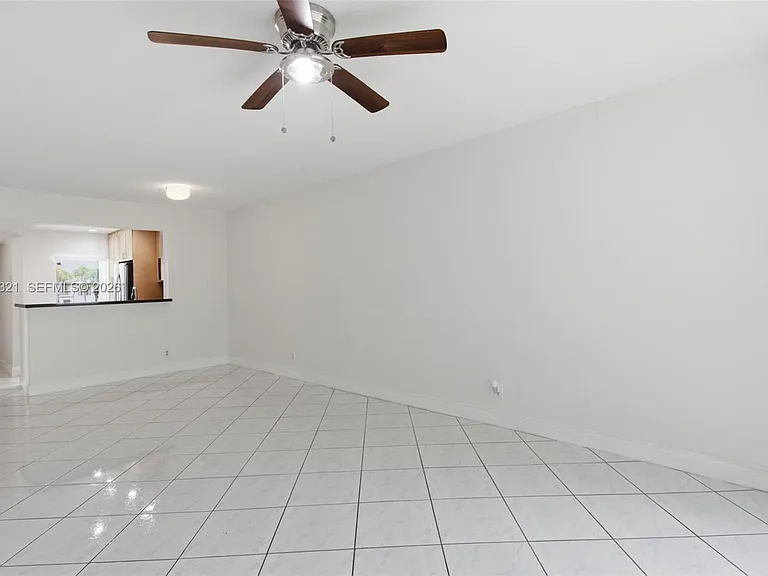 11396 Taft St #11396 — Photo 12