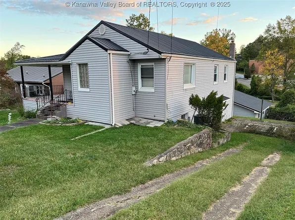 315 Viola Rd, Charleston, WV 25314