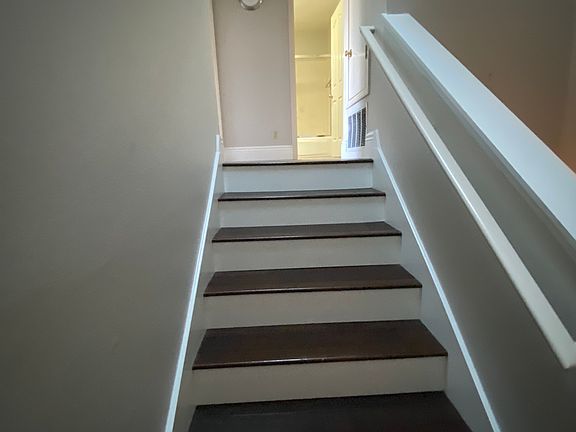 2nd image of 406 Union Ave Unit C