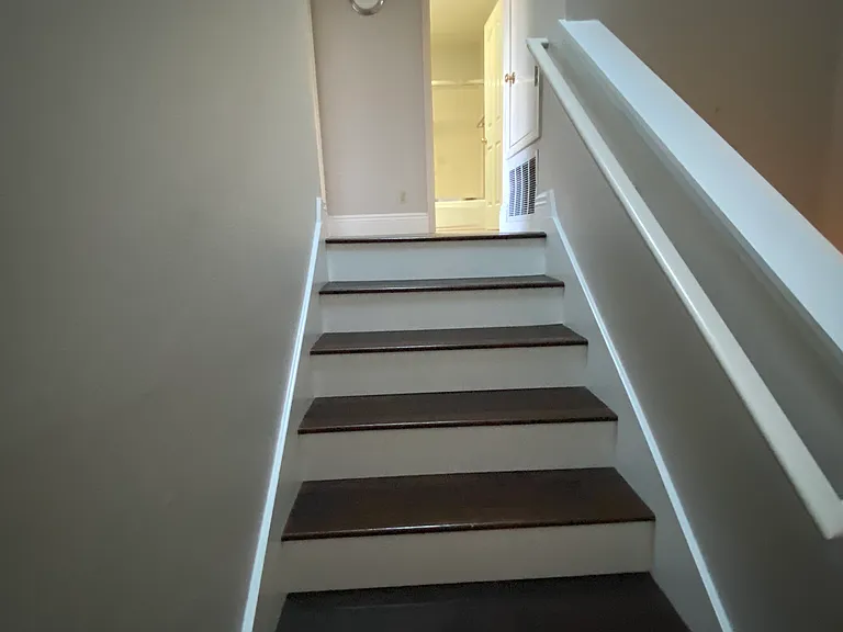 406 Union Ave #C — Photo 2
