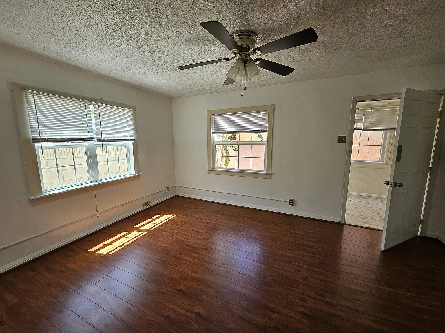 1 bed, 750 sqft, $2,000 — Photo 3