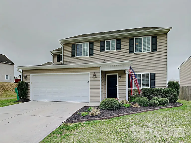 4065 Banbridge Dr — Photo 2
