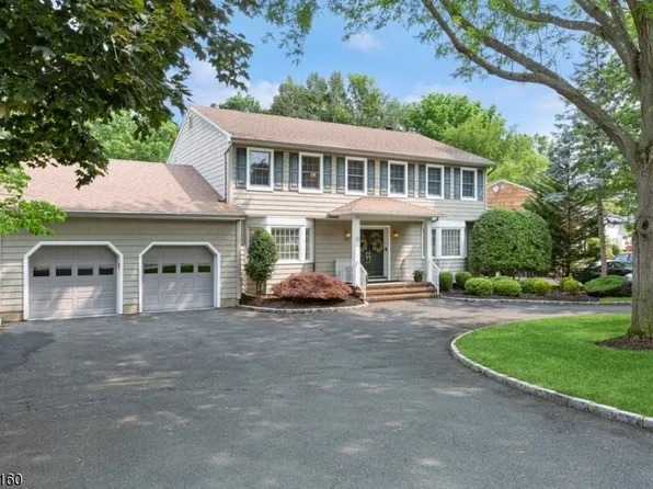 51 Village Rd, Florham Park Boro, NJ 07932