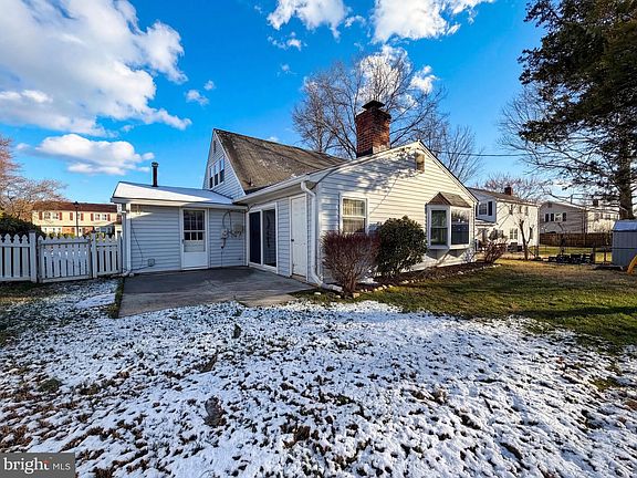 5th image of 4116 Middle Ridge Dr