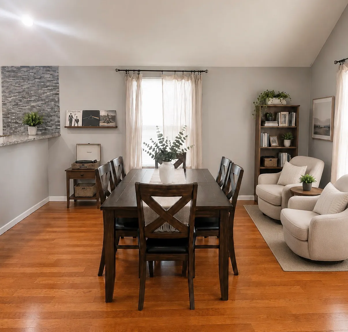 3 bed, 1560 sqft, $2,800 — Photo 4
