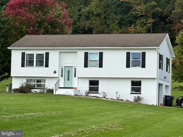 355 Furnace Rd, Birdsboro, PA 19508