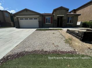 5764 Paddington Dr, Palmdale, CA 93552