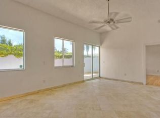 7800 Collins Ave APT 101, Miami Beach, FL 33141
