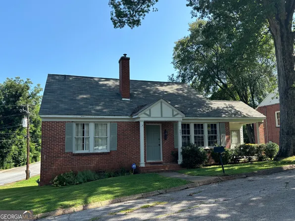 401 E 4th St, West Point, GA 31833