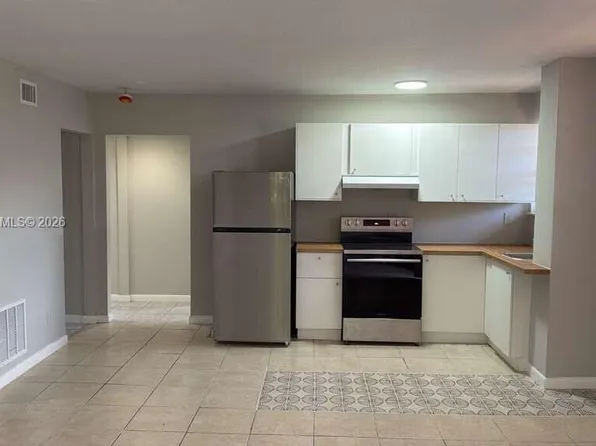 14180 NW 22nd Ave APT 2, Opa Locka, FL 33054