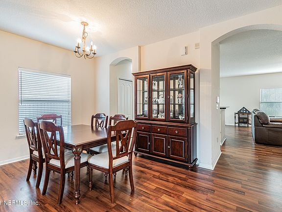 4th image of 2156 Creekmont Dr