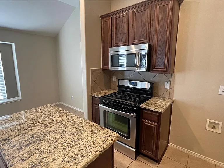 8131 Tierra Del Sol Rd — Photo 24