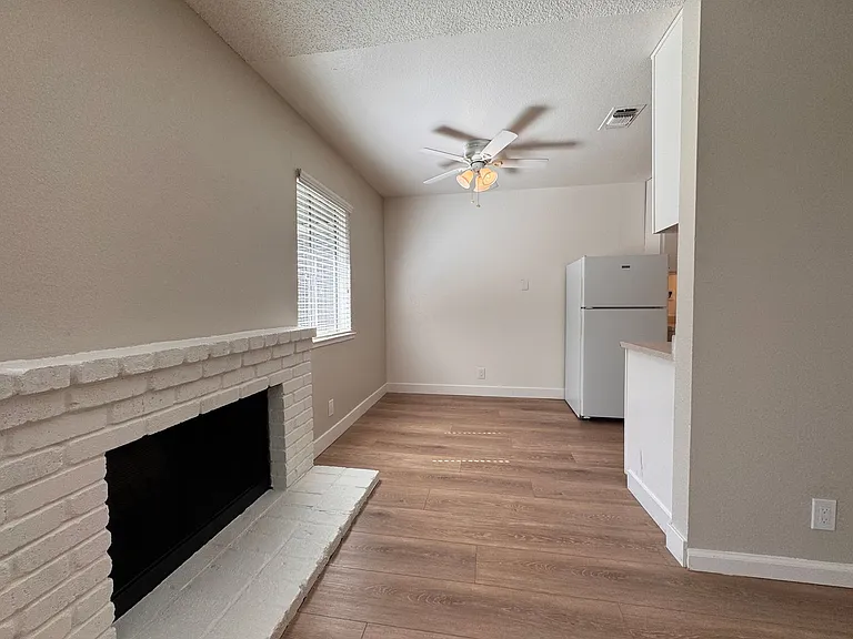 1324 G Street — Photo 6