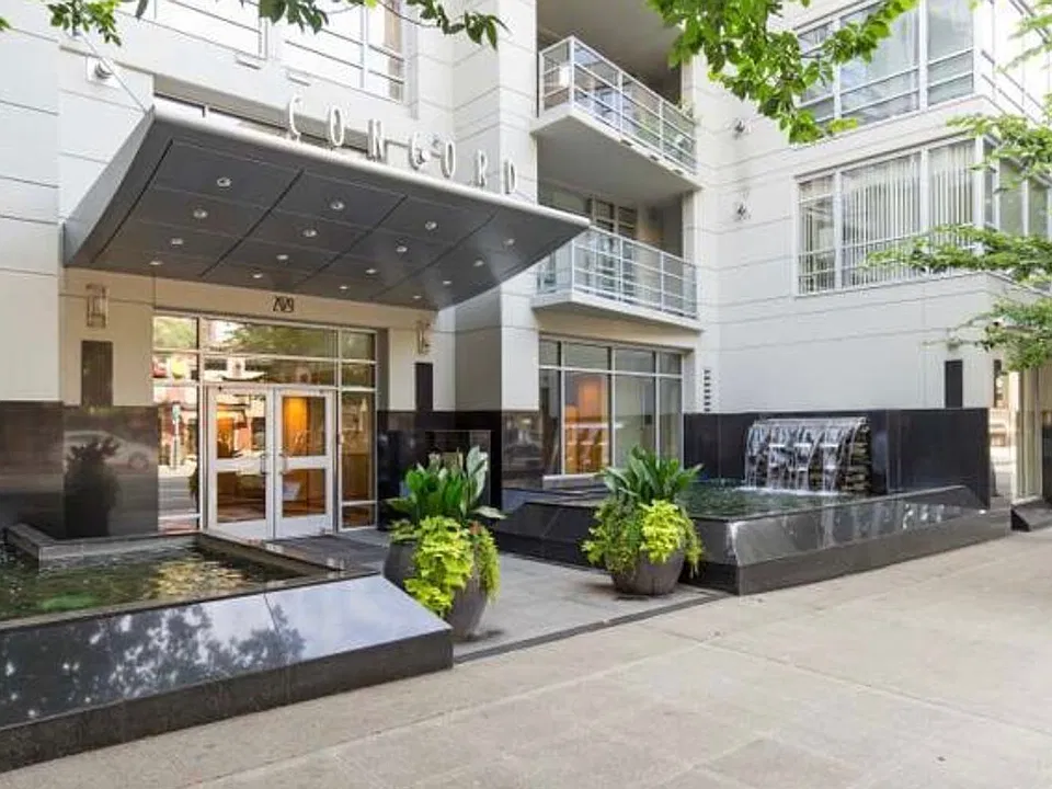 2929 1st Ave #313