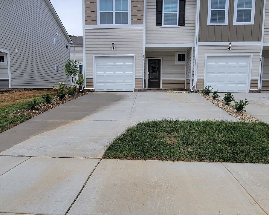 1st image of 836 Big Bend Ct