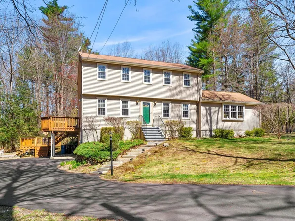 7 Peter Drive, Derry, NH 03038