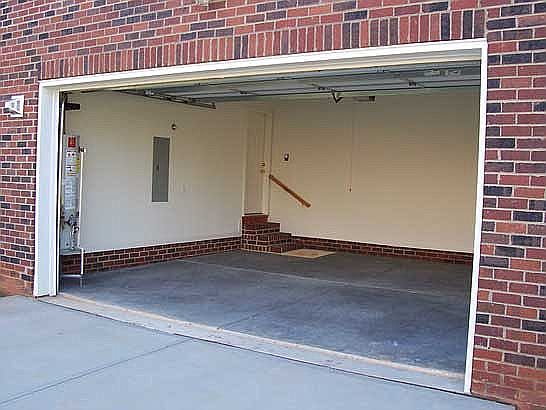 2nd image of 4404 Cedar Hill Ct