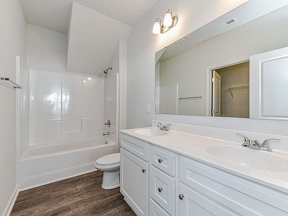 018 Master Bathroom