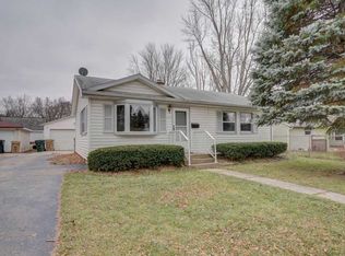 3633 Wilshire Ln, Madison, WI 53714