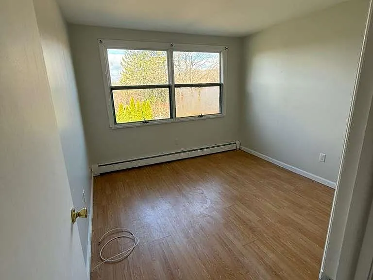 338 Washington Blvd — Photo 8