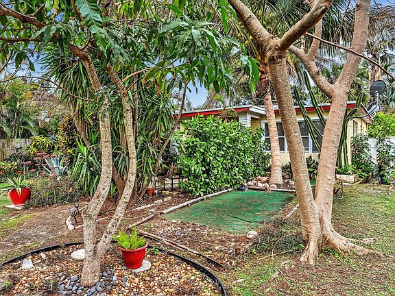 4th image of 2822 Florida Boulevard