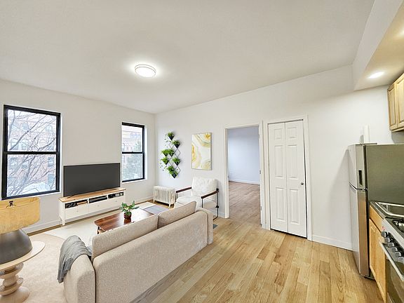 3rd image of 345 Bay Ridge Pkwy APT 5H