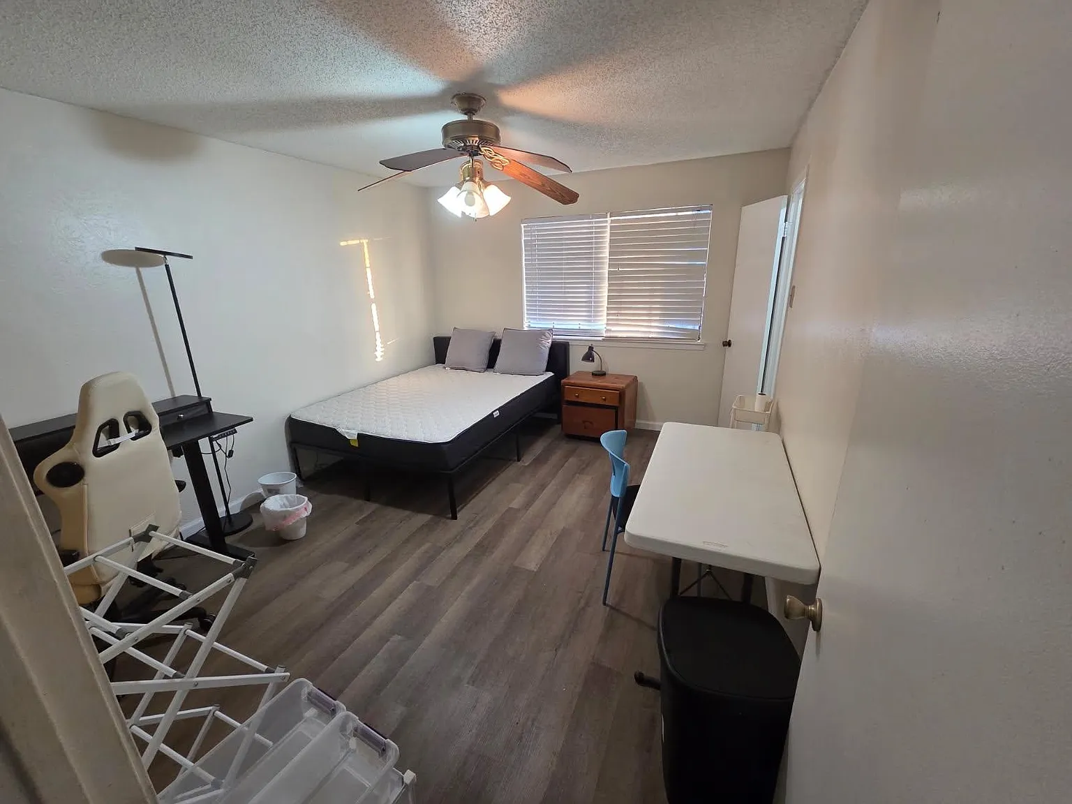 2 bed, 2.5 bath, 1114 sqft, $800 — Photo 1
