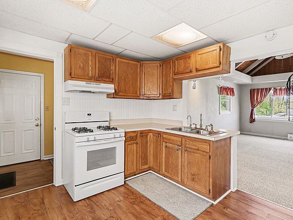 5th image of 64420 Constantine Rd