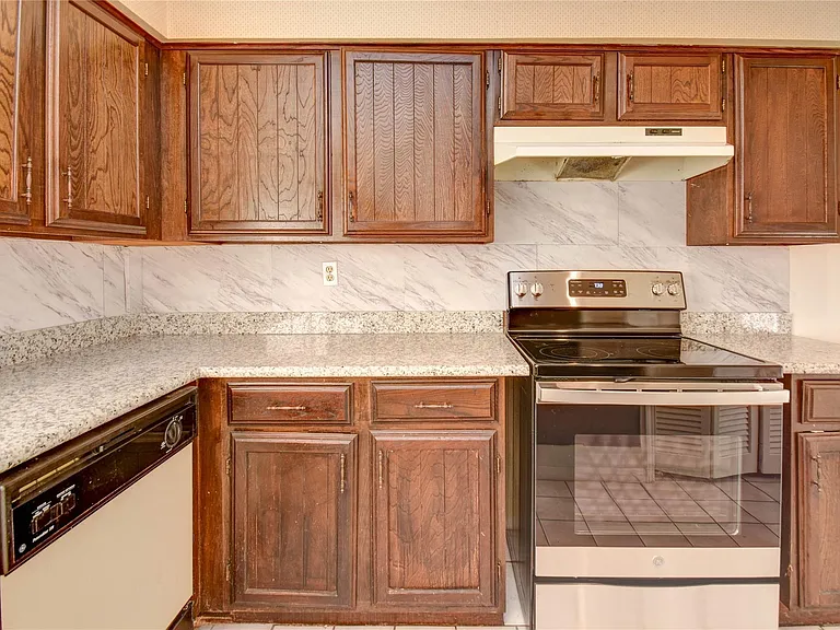 9510 Huntington Way Dr — Photo 9