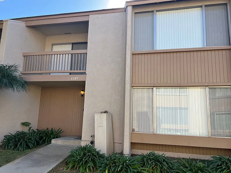 1347 Iguana Cir — Photo 1