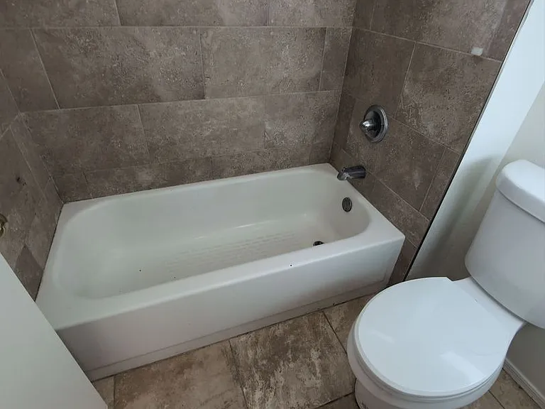 1207 E San Remo Ave — Photo 13