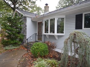 8 Brookside Ave, Old Bridge, NJ 08857