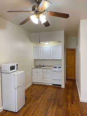 5th image of 444 W 49th St APT 1A