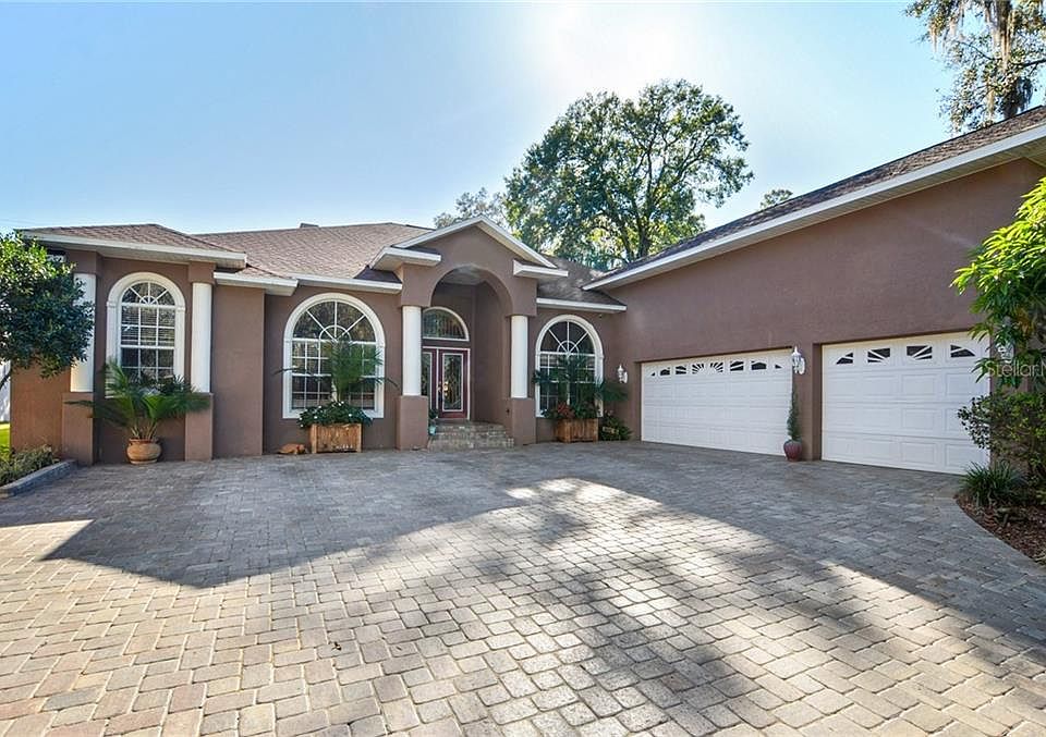 1st image of 2315 Valrico Forest Dr