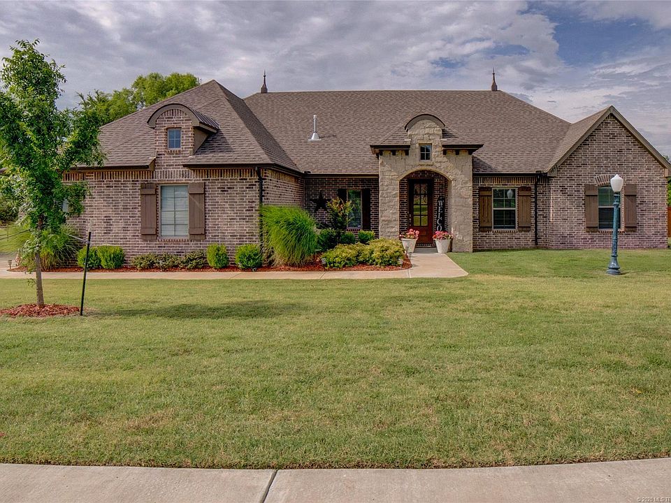 1st image of 14843 E Fieldstone Dr N