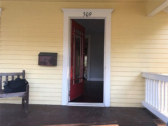 3rd image of 509 W Hunt St