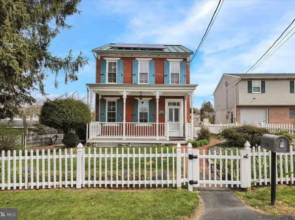 726 Mountain View Rd, Reading, PA 19607