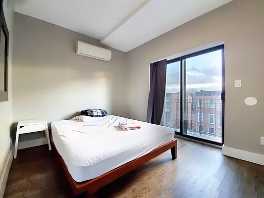 Rented by Sunshine Management Group, LLC | media 4