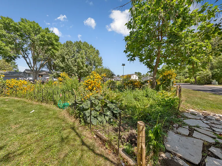 Garden.