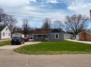26915 Barber St, Edwardsburg, MI 49112
