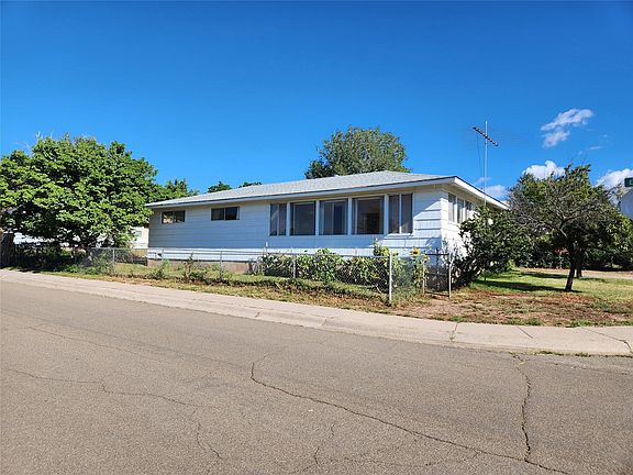 4th image of 943 Santa Clara Pl